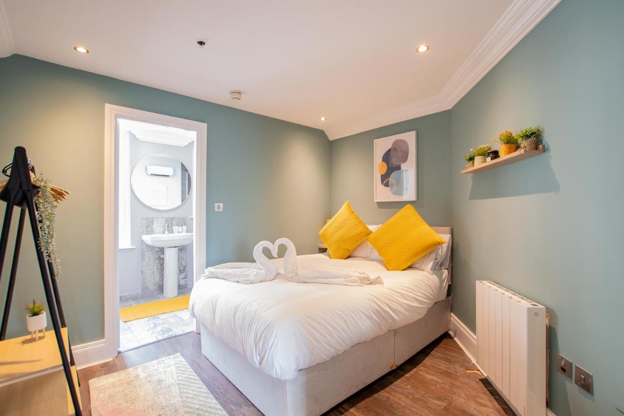 The Yellow Door By Shortstays Dublin Exterior photo