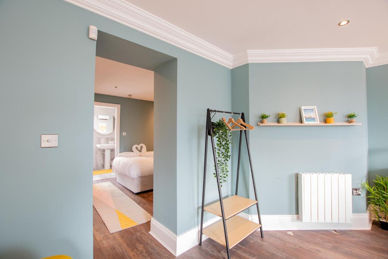 The Yellow Door By Shortstays Dublin Exterior photo