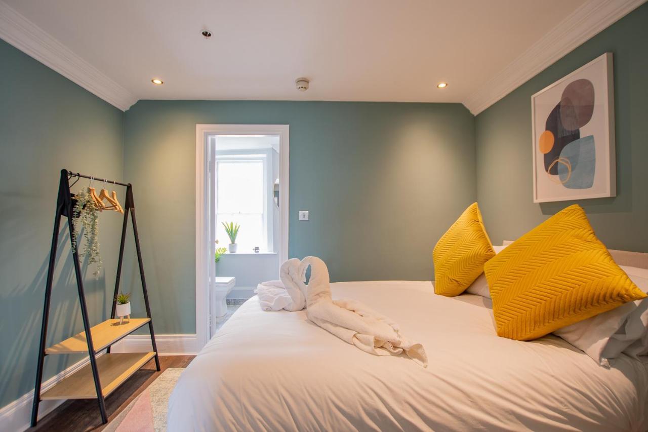 The Yellow Door By Shortstays Dublin Exterior photo